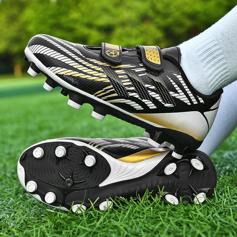 Hot-selling comfortable sports football shoes flat-soled wear-resistant and non-slip design suitable for boys of all seasons