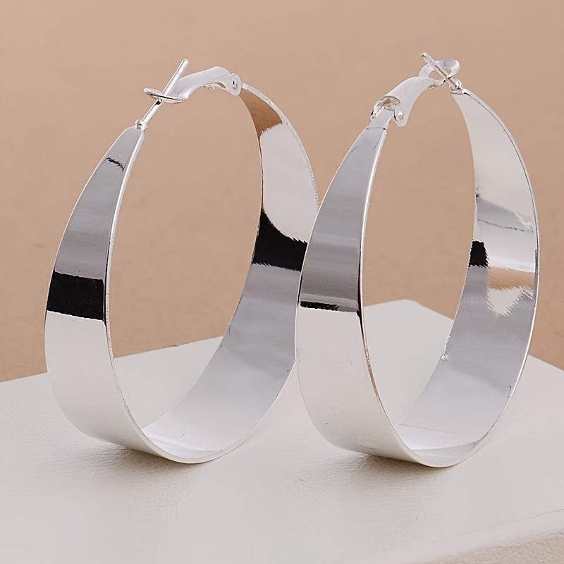 Fashionable Smooth Round Earrings