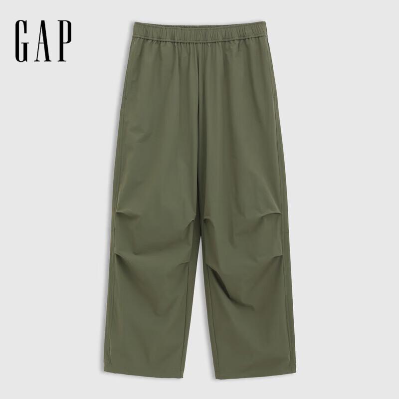 

Gap Men s 725780 Loose Fit Pleated Parachute Cargo Pants L