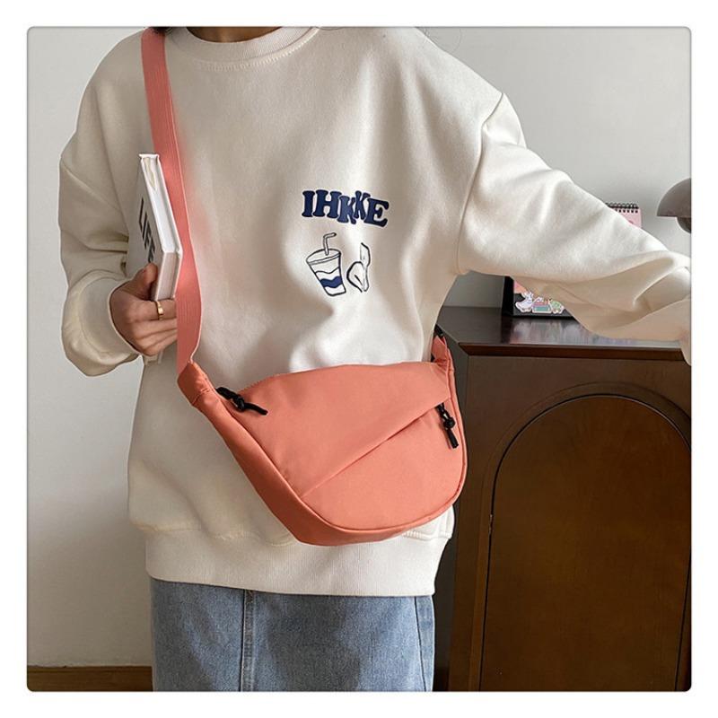 Fashion Underarm Bag Viral Shoulder Bag Women Minimalist Chic Crossbody Bag Versatile Instagram Bag