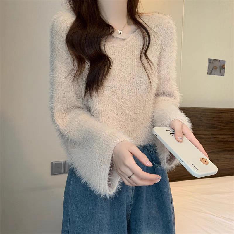 V-neck short soft waxy high-end seahorse sweater women's inner design autumn and winter imitation mink velvet knitted sweater top