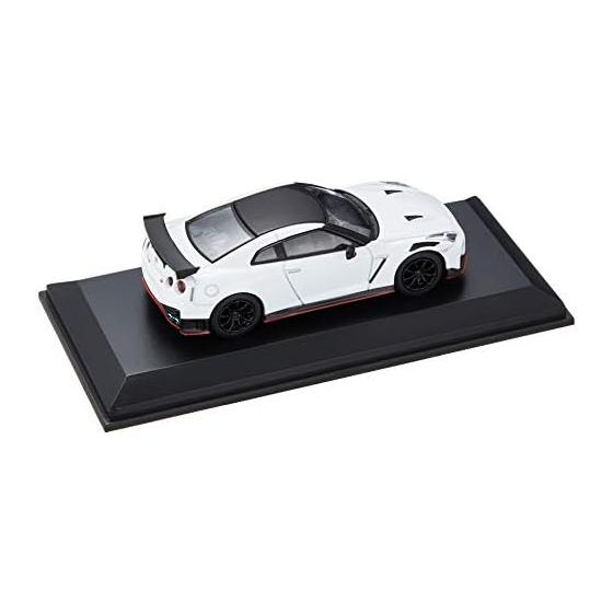 CARNEL 1/64 Nissan GT-R NISMO (R35) 2020 Brilliant White Pearl