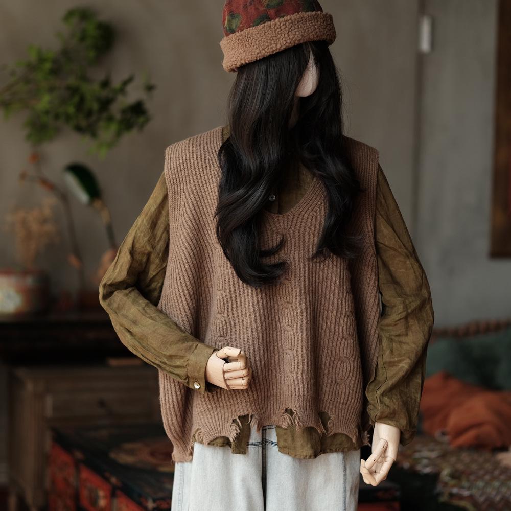 Ancient Mud Retro Wool V-neck Loose Vest Sweater