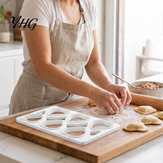 Professional Wonton Press Ravioli Maker Mold, 8-Cavity Dumpling with Zigzag Edge, PLA Food-Safe Manual Pasta Making Mold Kitchen Tool for Pie,