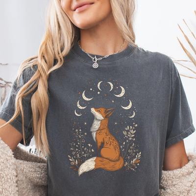 Camicia Cottagecore Volpe Celeste, Maglietta Vintage Fiori Selvatici Comfort Colors Amante della Natura Regalo per Lei, Abbigliamento Boho Fairycore Woodland Whimsigoth