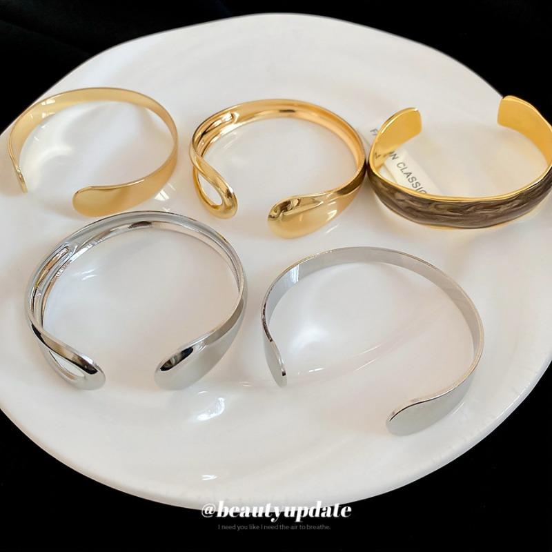 Irregular metal smooth surface opening bracelet casual fashion simple niche temperament bracelet light luxury high-end jewelry