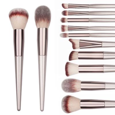 Drewniany zestaw pędzli do makijażu szampana do pudru do pudru Blush Eyeshadow Concealer Lip pędzel do makijażu oczu luksusowe przybory kosmetyczne