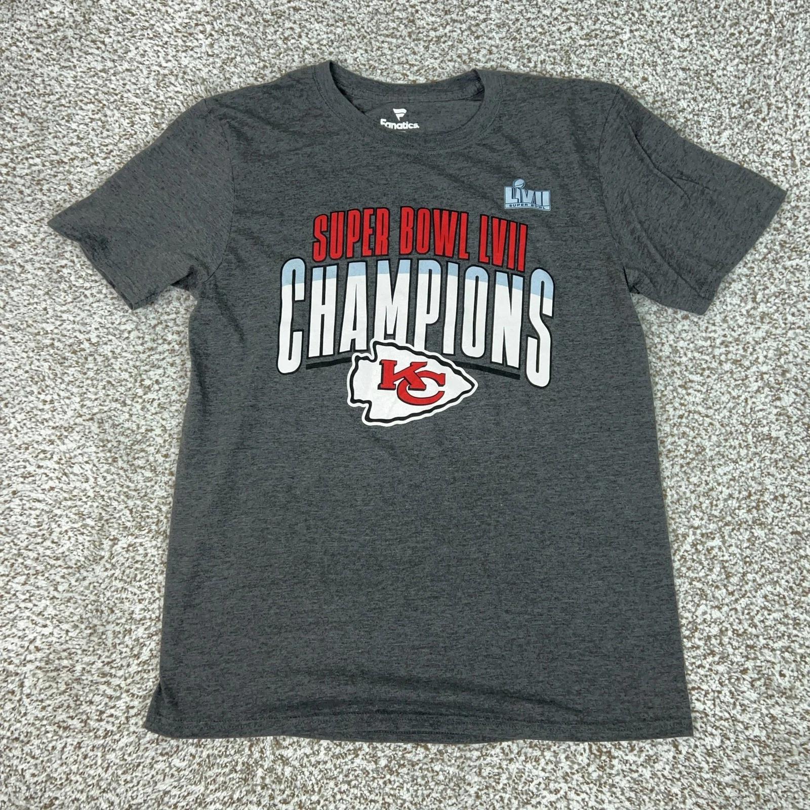 Футболка Kansas City Chiefs Мужская Средний размер NFL Чемпионы Супербоула LVII Серая L