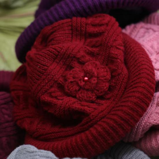 Women Thicken Knitted Hat Flower Crochet Bucket Hat for Elderly Women Winter Warm Fisherman Hat for Outdoor Activities