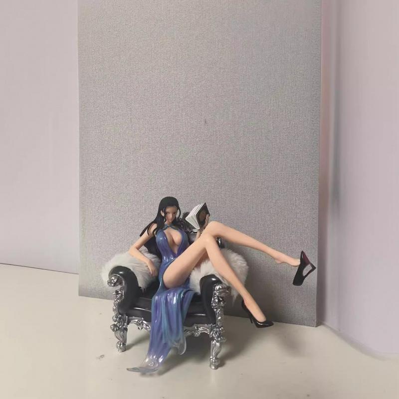 One Piece figure IU sofa empress Robin Nicole Robin two-dimensional animation beautiful girl statue model gift