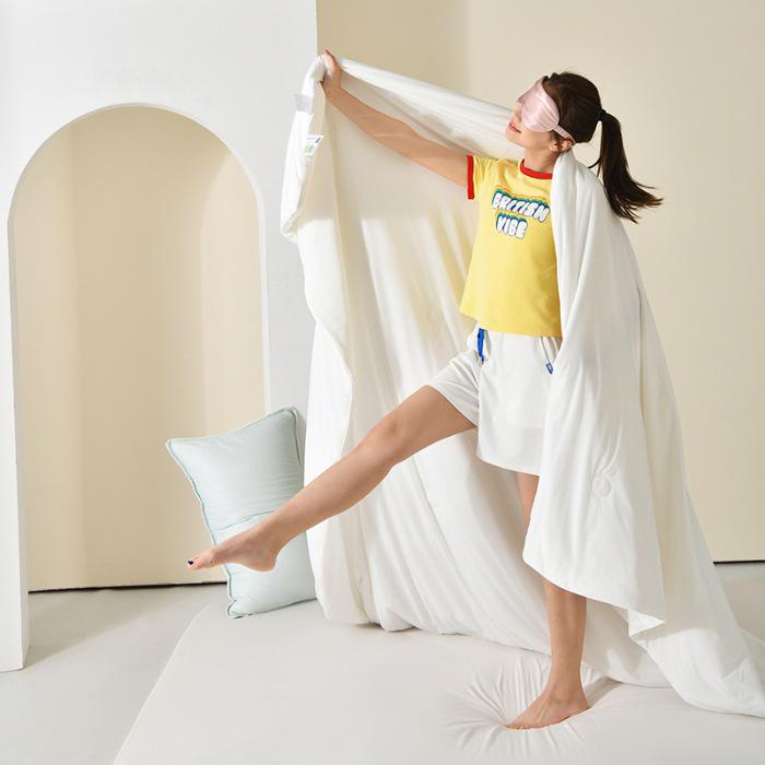 Ice Silk Cooling Summer Quilt - Solid Color Air Conditioning Blanket