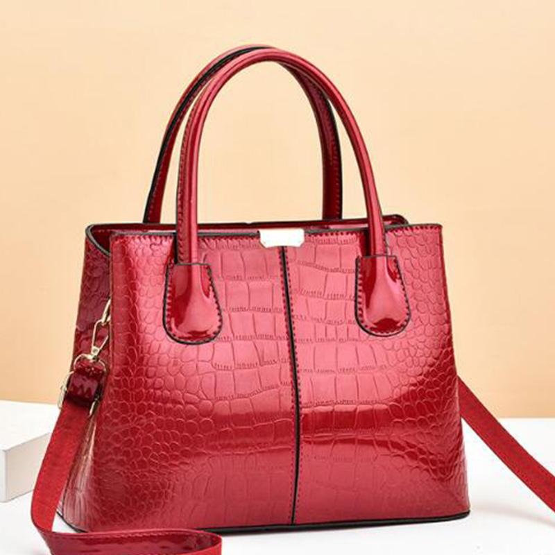 Yogodlns תיק עור בהיר יוקרה לנשי תיק Crossbody תיק כתף גדול נפח תיק כתף אופנה אמא ​​תיק