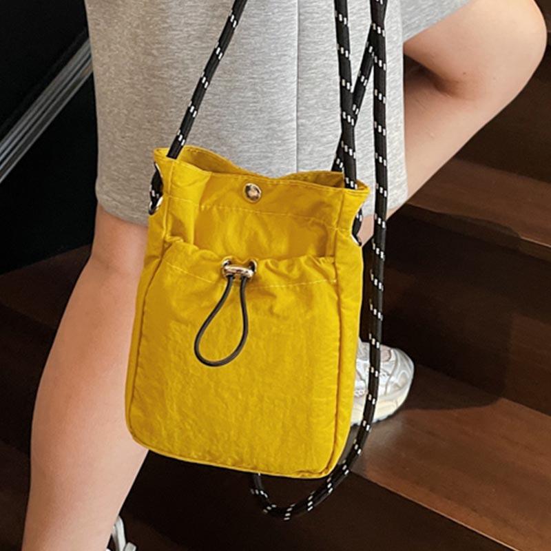 Daily Lightweight Mobile Phone Bag Outdoor Leisure Shoulder Messenger Change Bag Niche Sense Foldable Japanese Small Square Bag Tide