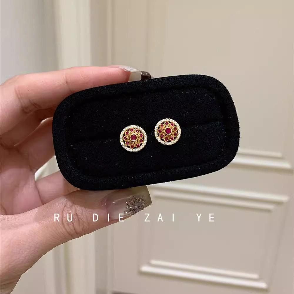 

Rose window~ Ancient court style full diamond hollow stud earrings New Chinese style high-end earrings