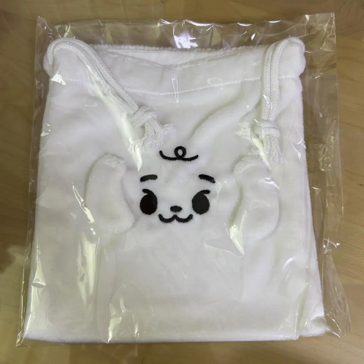 

Seventeen Dino Party Pouch Brand New