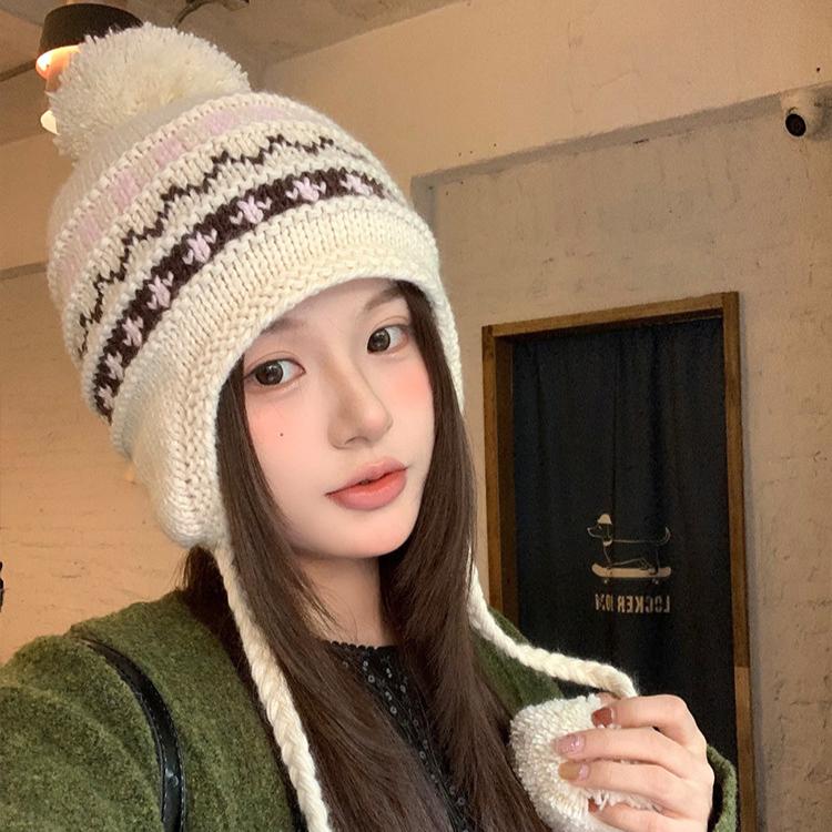 Autumn and Winter Hat Women's Fashion Knitted Wool Hat Hairball Ear Protection Warm Hat