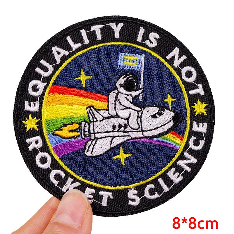 Regnbåge/BokstavsPatch Planet/UFO BroderiPatch Stryk på Patchar För Kläder Tecknad Broderad Patch På Kläder Strykning DIY