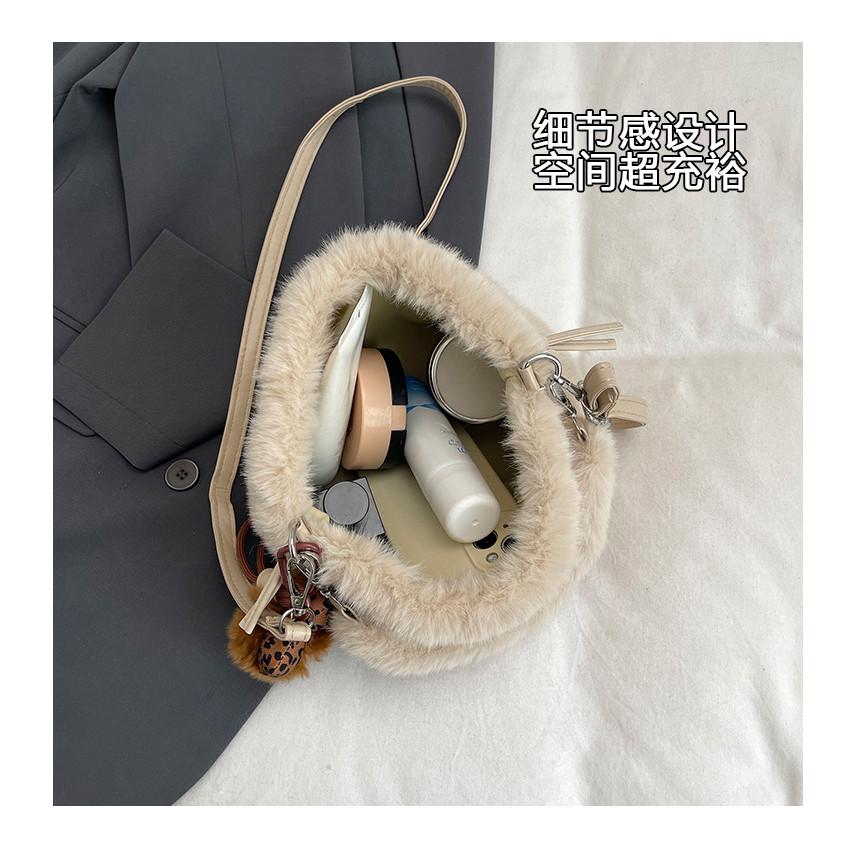 IELGY Ladies Messenger Bag Autumn Winter White Furry Bag