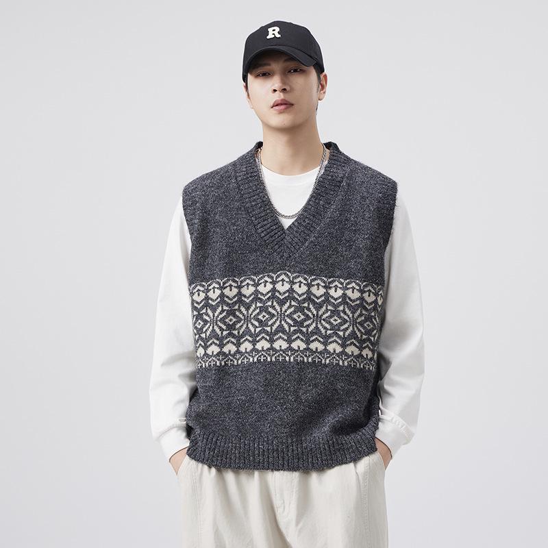 Men's Retro Argyle Fair Isle Knit V-neck Sweater Vest for Autumn/Winter