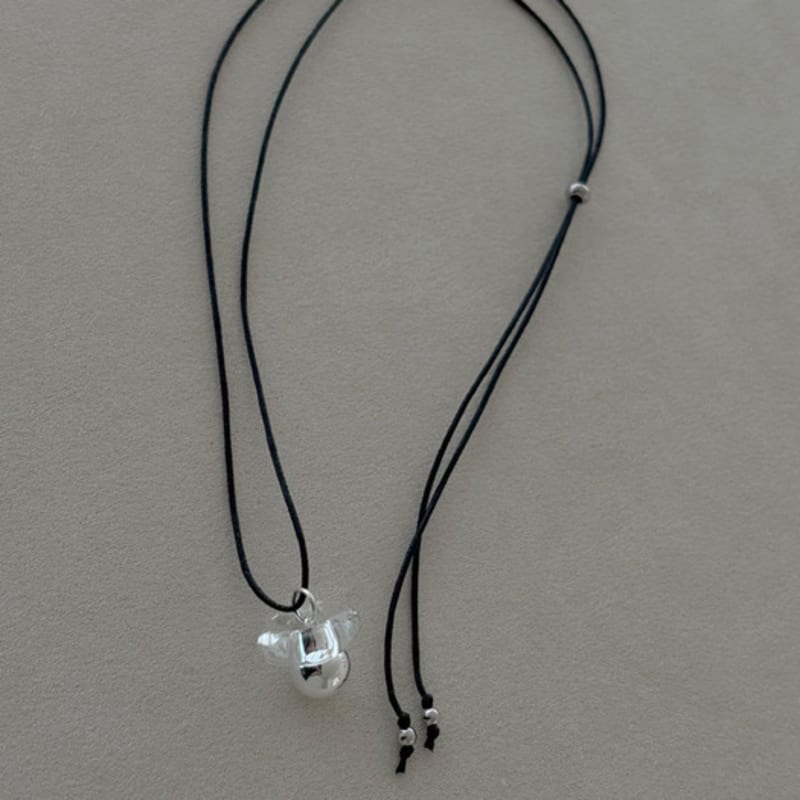 APIOH MUSHROOM NECKLACE