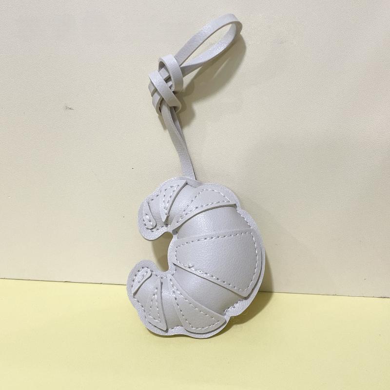 1Pcs Luggage Accessories Creative Croissant Keychain Leather Bread Shape Handbag Messenger Bag Underarm Bag Pendant