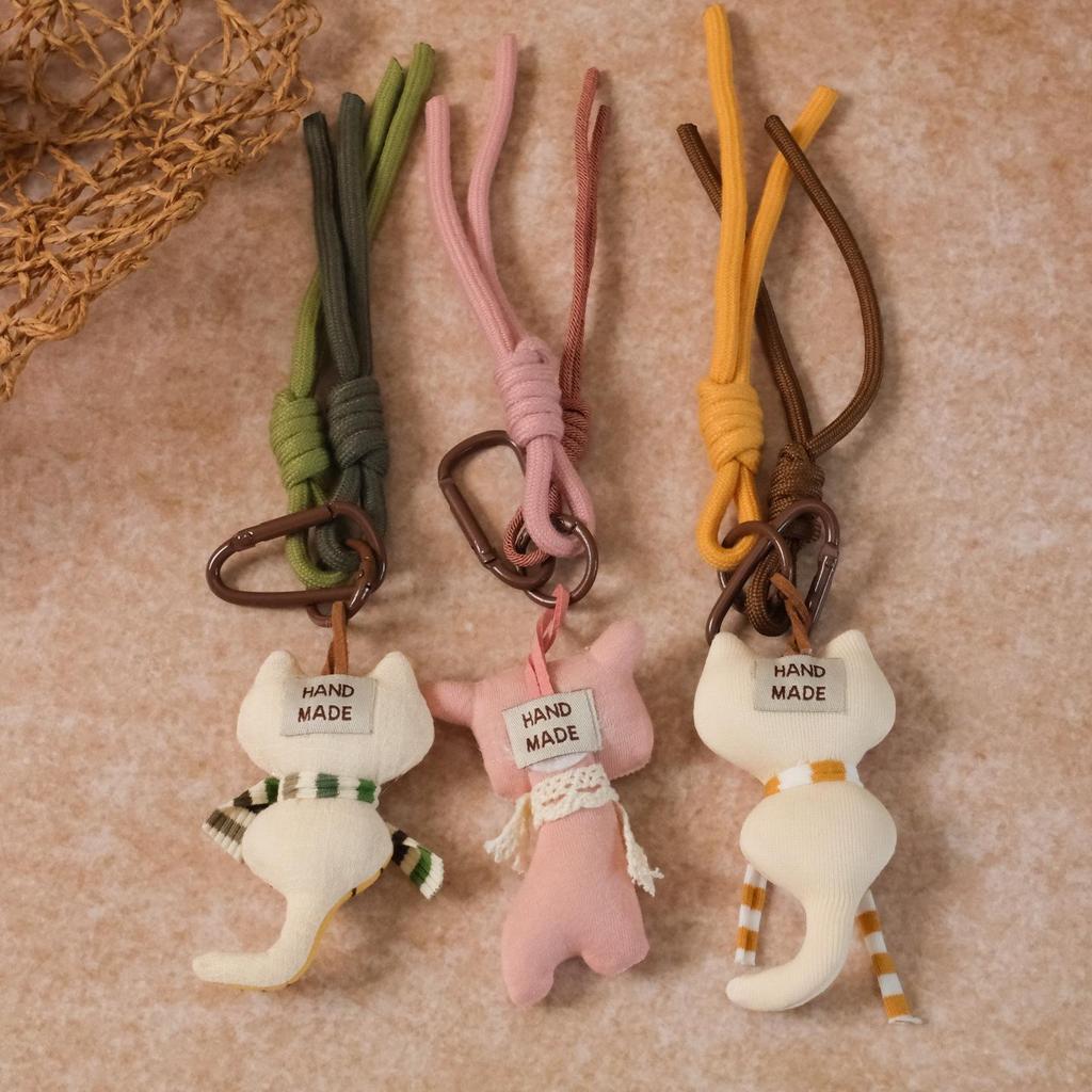 Forest Fabric Kitten Pendant: Retro Cartoon Bag Charm & Keychain