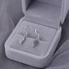 Exquisite Leaf Earrings for Women – Fresh, Sweet, Fashionable, and Individually Trendy Light-Luxury Accessories.