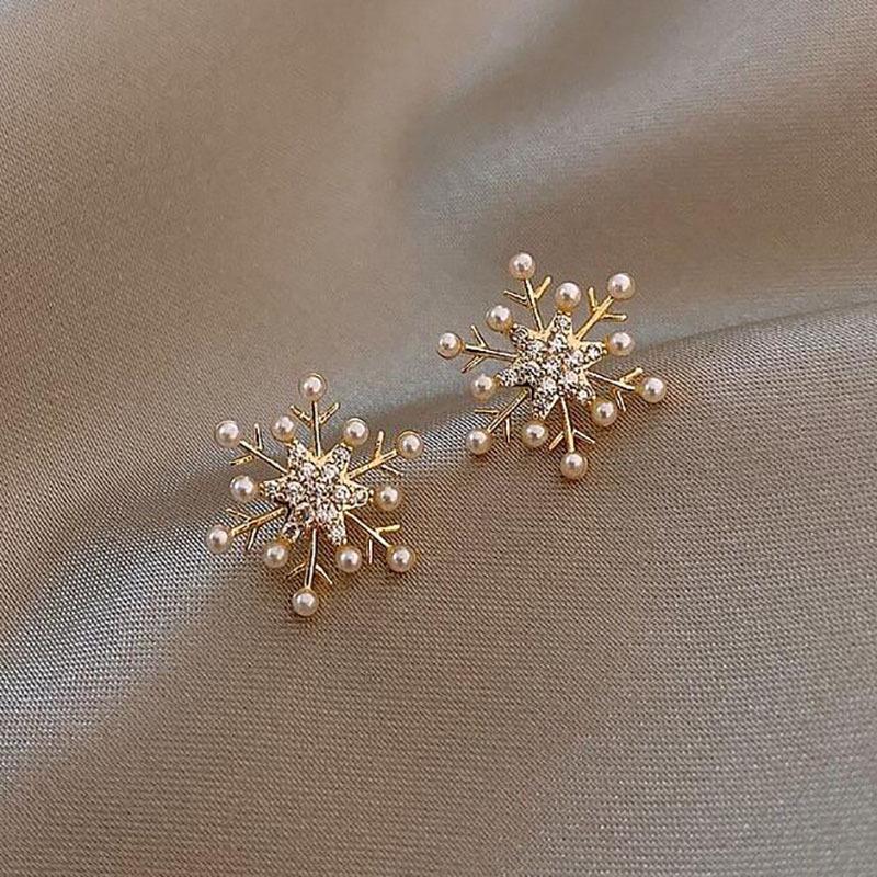 Korean Style S925 Sterling Silver Snowflake Diamond Pearl Stud Earrings for Women