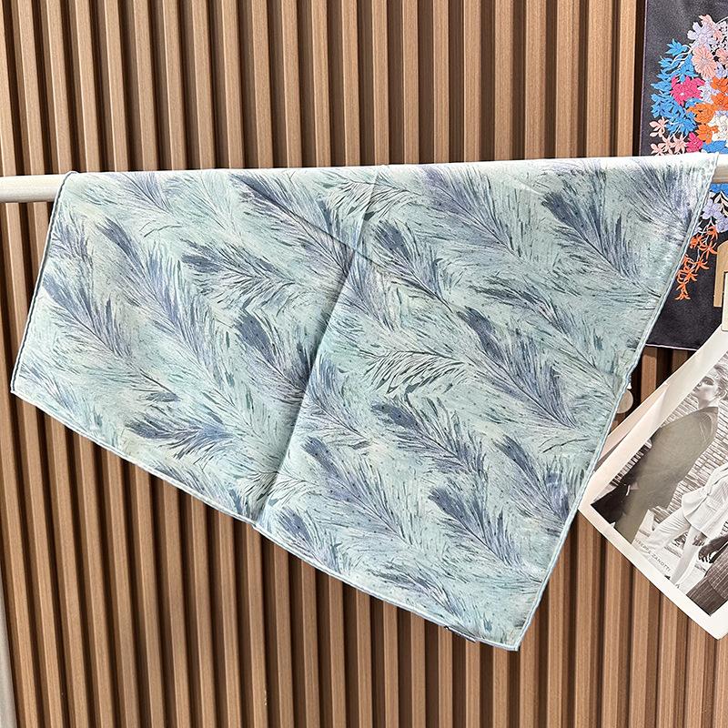 French retro pastoral silk scarf women s spring versatile double-sided jacquard heavy twill premium 70 square scarf 65*65cm