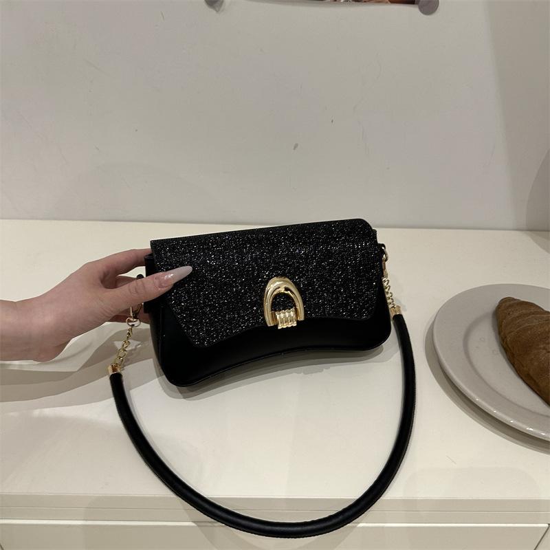

Design sense trend casual fashion armpit bag women commuter new temperament foreign personality versatile shoulder bag чёрный