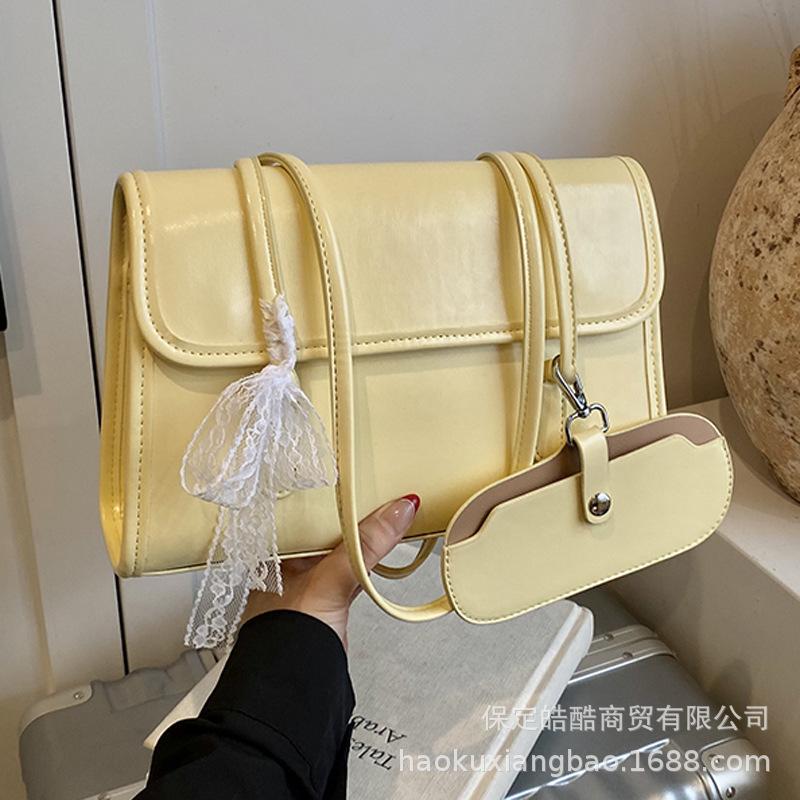 Simple and versatile bag women's large capacity 2025 new summer shoulder armpit bag casual texture commuter tote bag