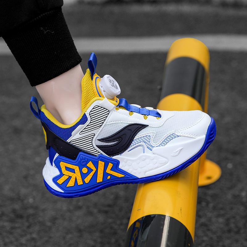 Boys' sports shoes 2025 spring and autumn new mesh medium and older children's running shoes rotating buckle breathable children's basketball shoes
