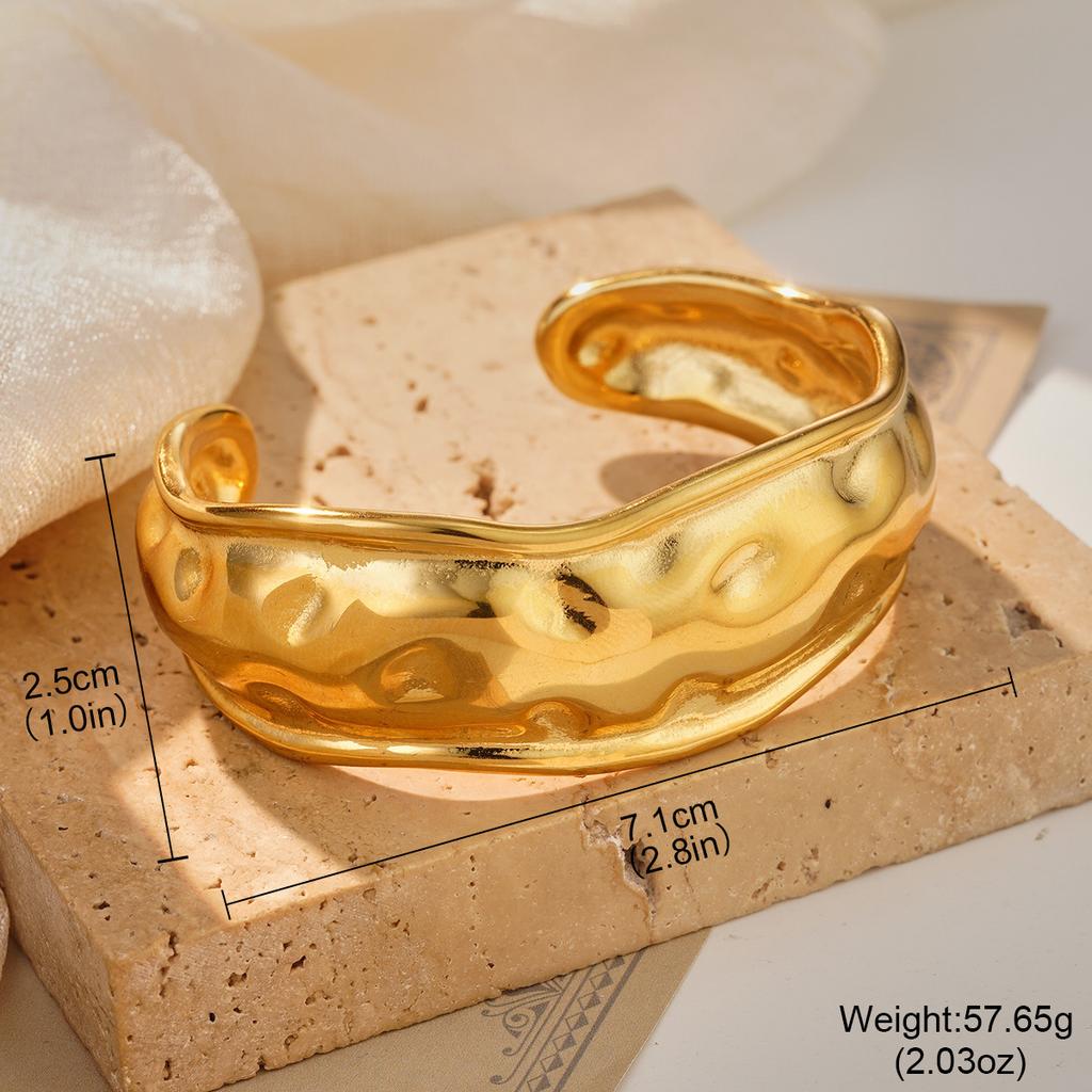 Still simple and personalized new double-layer staggered metal jewelry European and American open stainless steel bracelet female gold