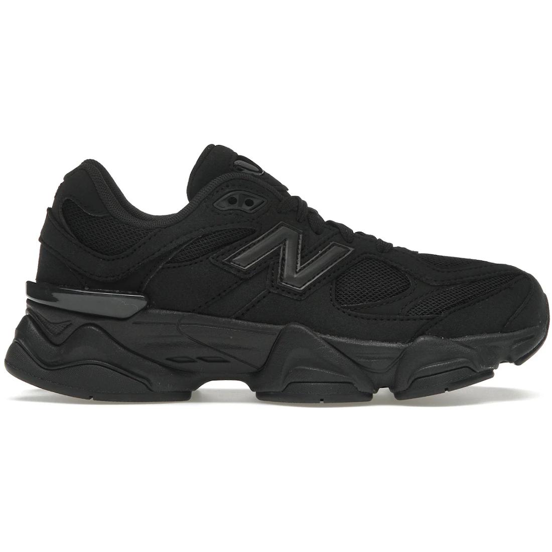 

Кроссовки New Balance 9060 Triple Black (GS)(GC9060BB) 37