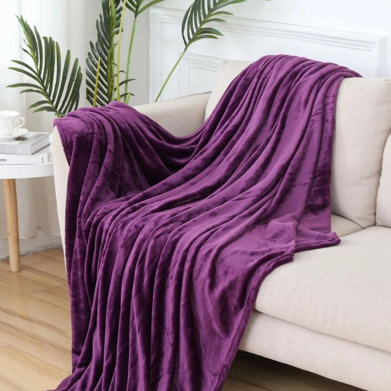 1pc Coral Fleece Blanket Simple Grey Blanket Soft Warm Throw Nap Blanket for Sofa Bed Camping Trip Office Pet Dog