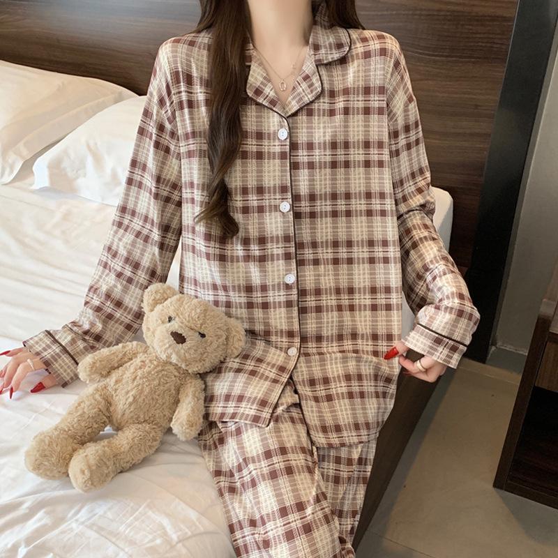 Plaid Long Sleeve Pajama Set with Pants – Spring & Autumn Style, Comfortable Home or Dorm Wear, Suitable for Outdoor Use