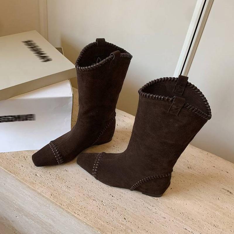 

Autumn and winter leather large size women s boots solid color low heel round head versatile beef tendon soft bottom sleeve new cowhide medium boots 39 темно-коричневого