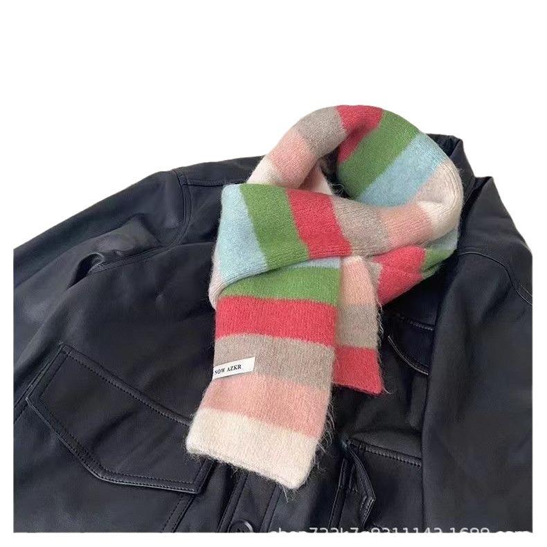 Regenbogenfarben gestreifter Schal Studenten Koreanische Version Herbst und Winter Warmer kleiner Schal Farbkombination Weihnachtsstimmung Geschenk für Männer und Frauen