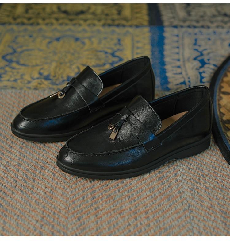 Sheepskin Version~ 2025 New Retro Versatile One-pedal Round Head Lock Not Tired Feet Lazy Casual Small Leather Shoes Women