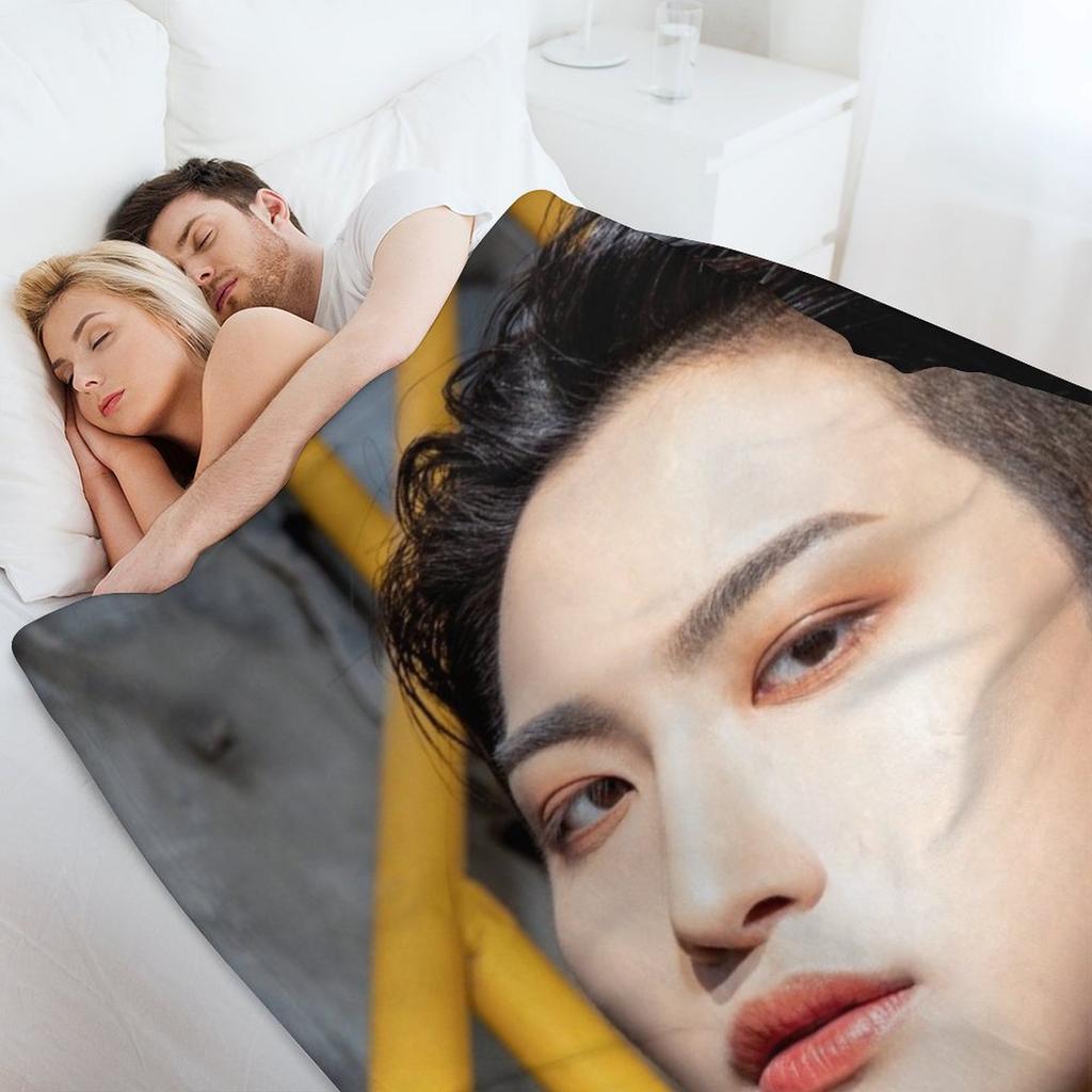 ATEEZ SEONGHWA THE WORLD EP.1 : MOVEMENT GUERRILLA Throw Blanket Custom Camping Nap For Decorative Sofa Blankets