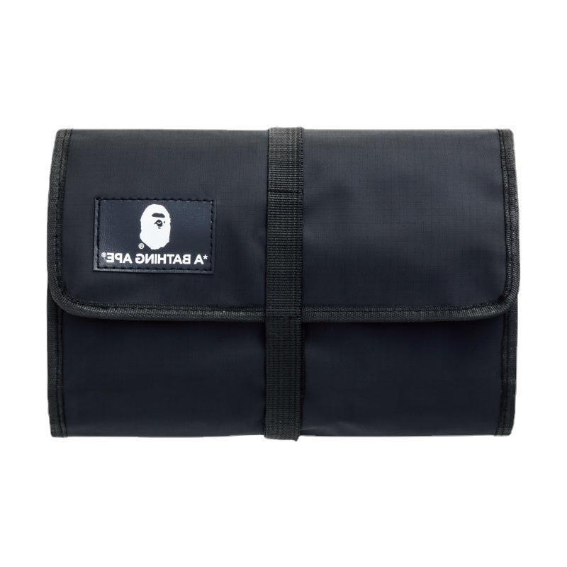 Japanese e-MOOK Magazine: Trendy Brand Toiletry & Cosmetic Hanging Travel Bag with Large Capacity.