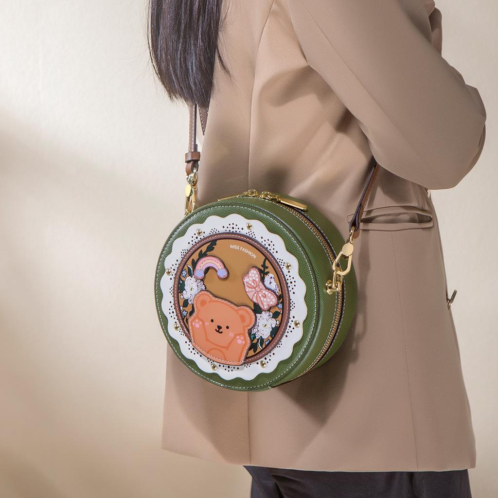 520 Valentine's Day birthday gift high-end girl messenger bag 2025 new exquisite cute small round bag