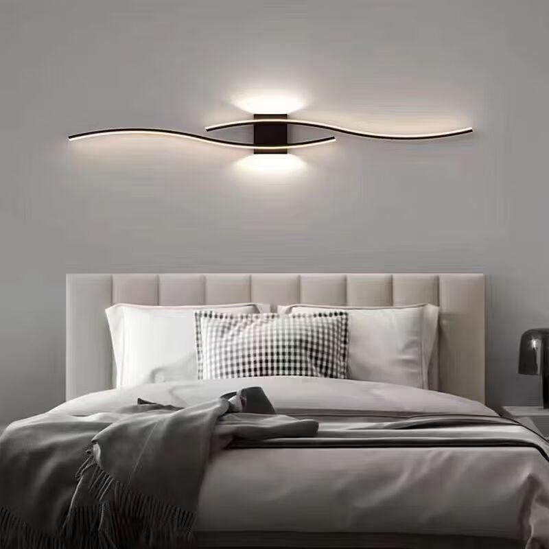 Minimalist LED Strip Wall Lamp
