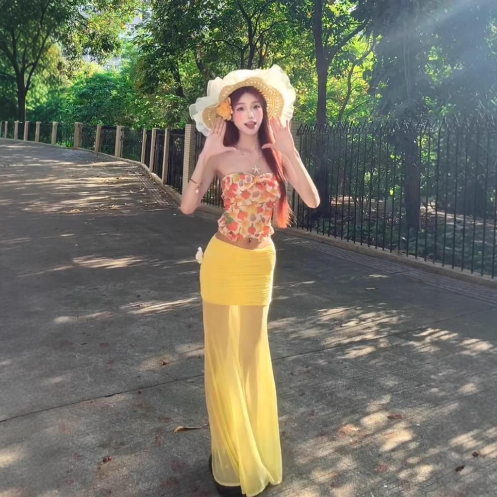 Chic Floral Strapless Top & Mesh Skirt Set - Summer Vacation Style for Women
