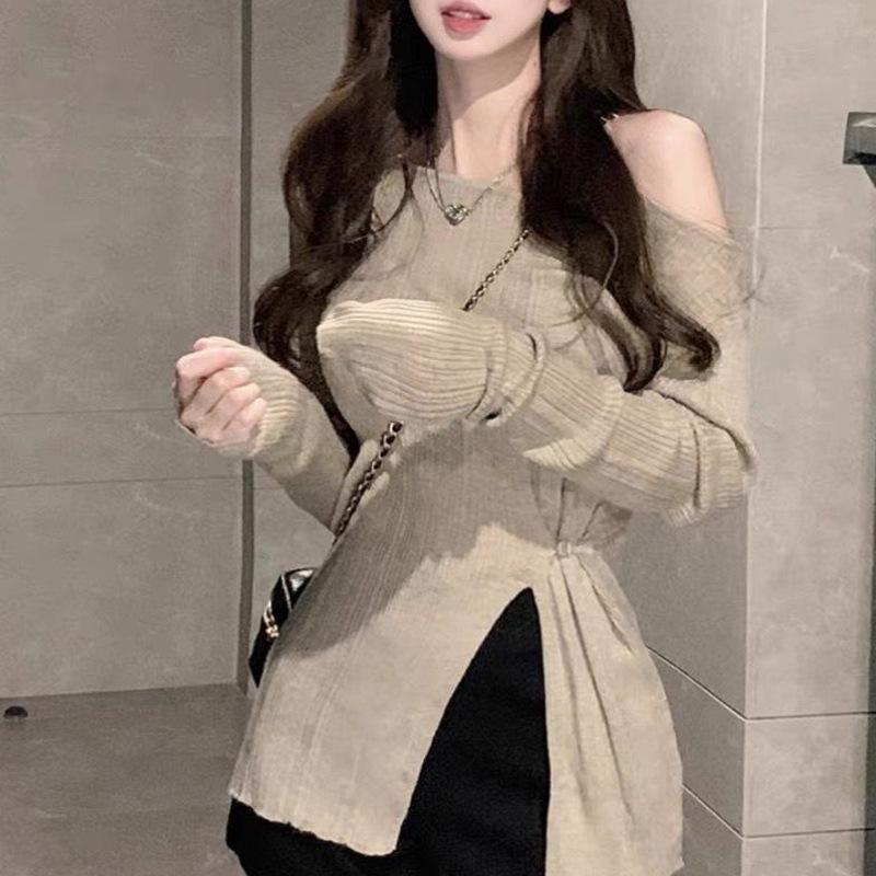 

Slit One-Shoulder Knitted Sweater - Sweet, Spicy, Low-Neck Top for Women, Perfect for Spring, Autumn, and Winter. One Size хаки