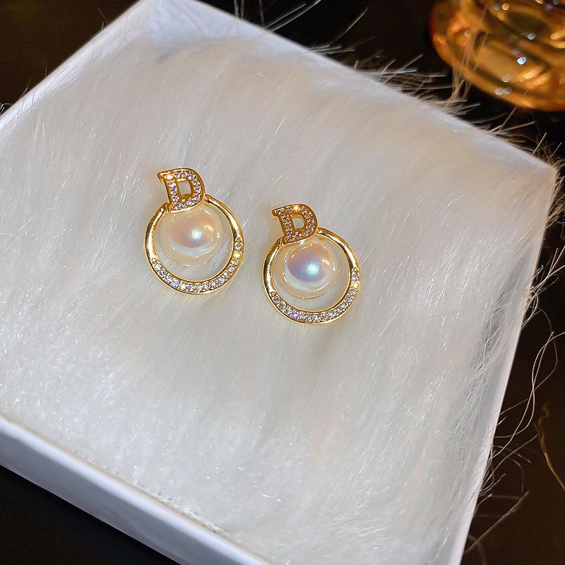Silver Needle Luxury Zircon Flower & Butterfly Pearl Earrings - High-End French Retro Autumn/Winter Style