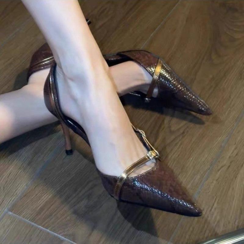 Módní Malý a Niche Design Špičatý Tenký Podpatek Vzor Hadí Kůže Vysoké Podpatky pro Ženy Retro Pikantní Dívka Spona Pásku Dutý Sandál