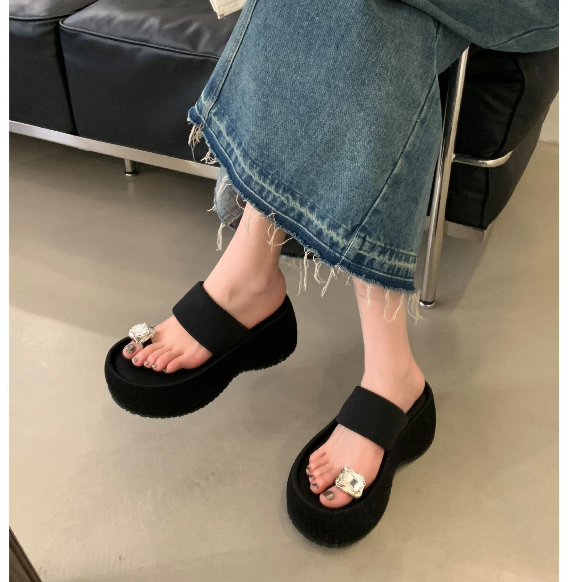 

Маленький рост увеличение супер высокие каблуки шлепанцы женские летние маффин подошва толстый каблук носок крутые тапочки толстая подошва танкетка туфли 35