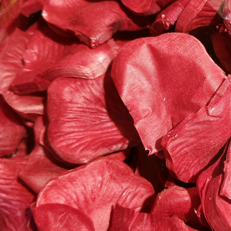 Non-Woven Artificial Rose Petals for Wedding Decorations and Hand-Thrown Arrangements