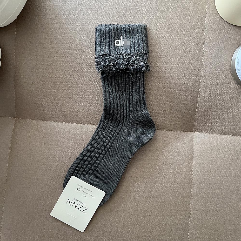 Ripped Knitted Socks Hot-stamped Letters Decorative Trendy Ins Socks Internet Celebrity Mid-calf Cotton Sweat-absorbent One size fits all серый